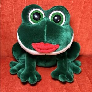 Vintage Russ Berrie SMOOCHES 12” Frog Plush RARE Cute  NWT